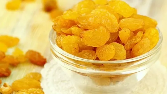 خرید و قیمت روز  کشمش طلایی درشت 